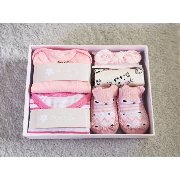 

Ready The Baby Girl Hampers Hampers Bayi Custom