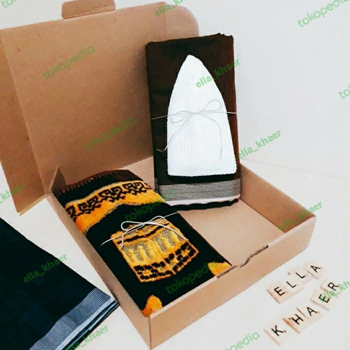 

Ready kado sunatan hampers hadiah khitanan sarung anak sajadah mini peci box