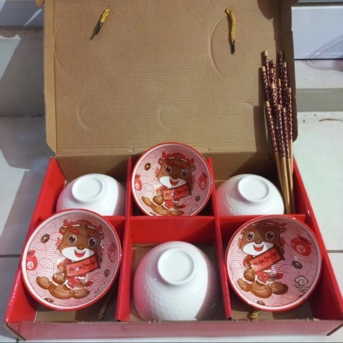 

Ready mangkok keramik shio naga/ hampers 2024/cny hampers