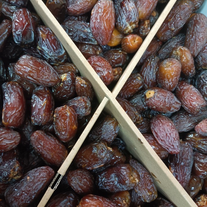 

Kurma - Kurma Medjol Jumbo 5Kg/Mejol Palestine 5Kg /Medjol 5Kg Murah