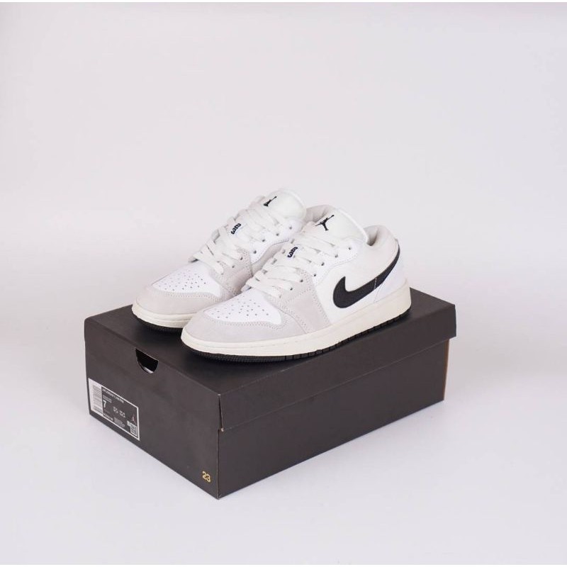 Nike air jordan 1 low astrograbber white black