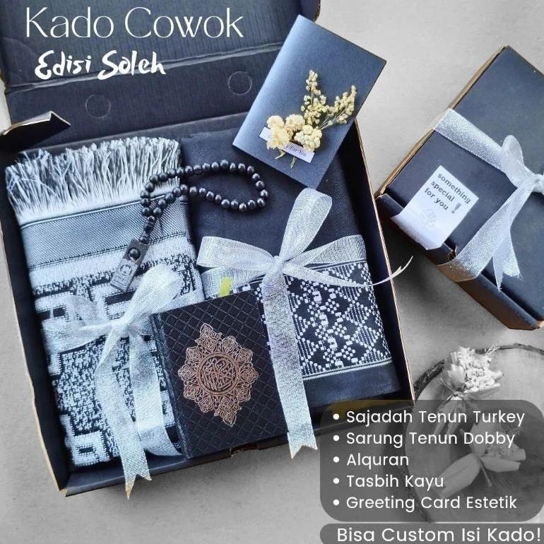 

Terlaris Hampers Kado Cowok Set Paket Peci Tasbih Sarung Al Quran Kado Pria Muslim Hadiah Ramadhan Lebaran Puasa BisaCod