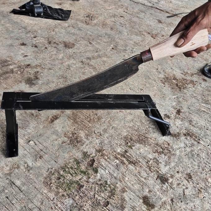 BN KACIP PENCACAH RUMPUT MANUAL MURAH PEMOTONG RUMPUT TERLARIS