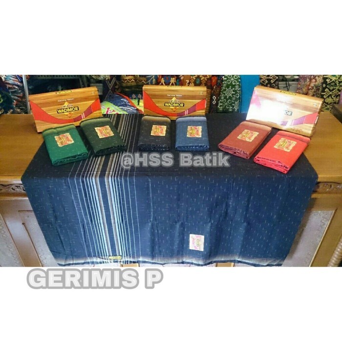 Sarung Tenun Wadimor / Sarung Tenun Wadimor Motif Hujan