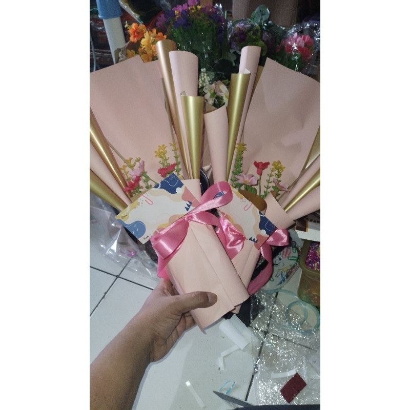 

SA2 BUKET BARANG PLUS BUNGA/ BUKET BARANG 3-20 SLOT/ BUKET KOPI/ BUKET COKLAT/BUKET ULANG TAHUN/