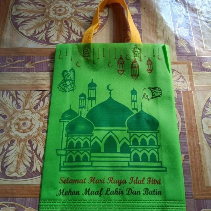 

Tas Lebaran Idul Fitri Tas Bingkisan Goody Bag Spounbond 30Cmx40Cm 075