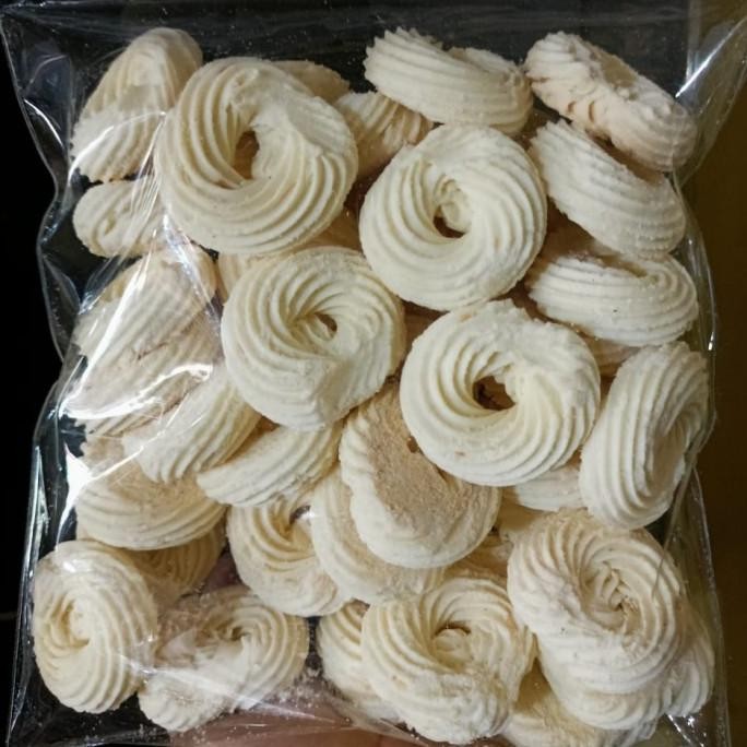 

New Kue Sagu Keju/Sagu Keju Semprit/Sagu Keju Kiloan Berkualitas