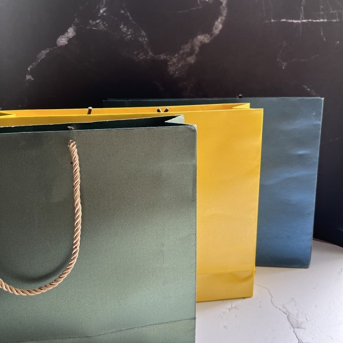 

Pb Paper Bag Polos Hijau / Kuning/ Biru 066