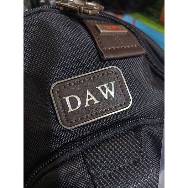 [SIMPLE] FAVORIT OUTFIT LINK KHUSUS BUAT NAMA JASA EMBOSS TAS TUMI