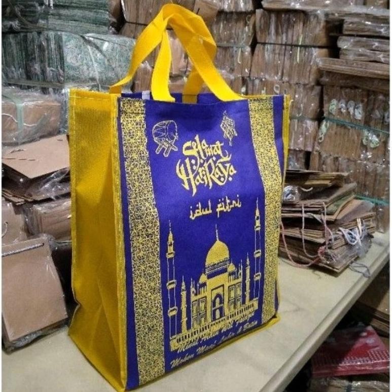 

Pesan sekarang, nikmati diskon fantastis." (1 lusin=12 psc) tas parcel lebaran READY STOCK ||