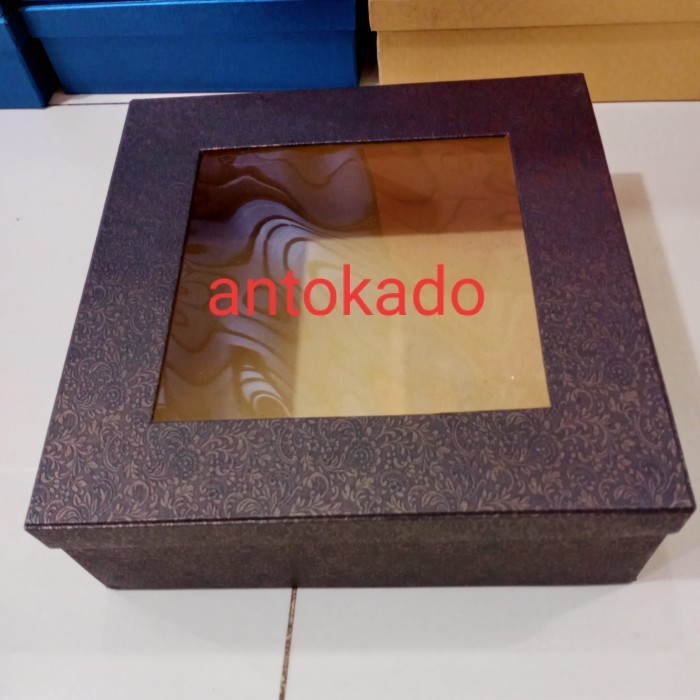 

K Kue Bahan Hardton Ukuran 22X22X7Cm