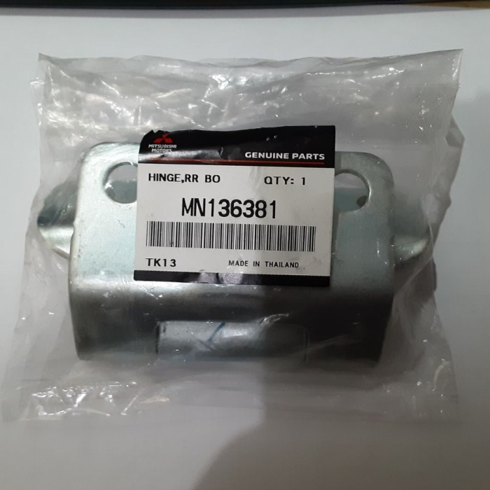 Engsel Pintu Bak Belakang Mitsubishi Triton (genuine part) MN136381