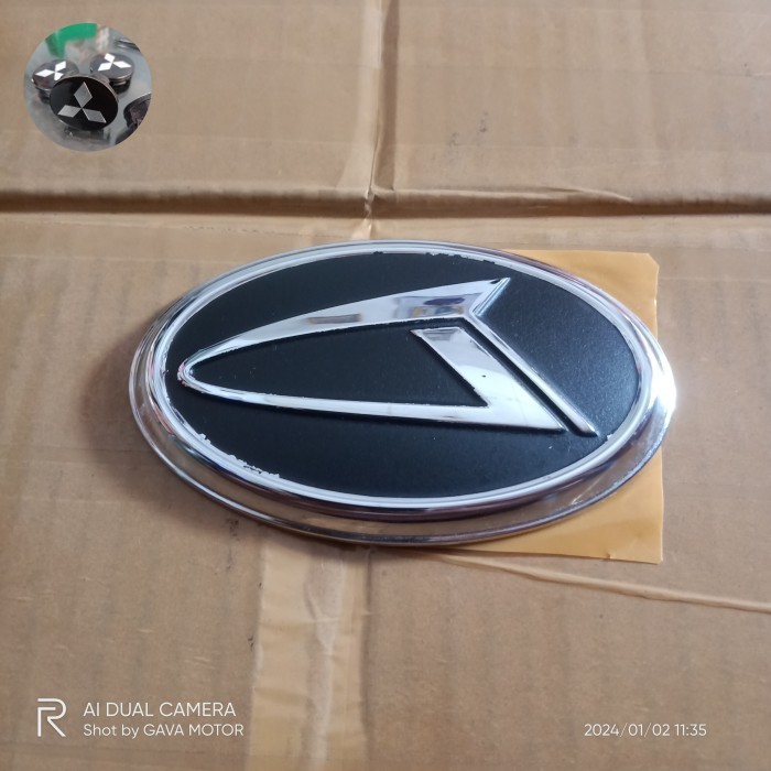 LOGO DEPAN EMBLEM DAIHATSU TARUNA ESPASS ORIGINAL