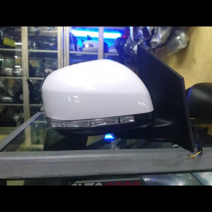 Original Spion Mobil Daihatsu Xenia Sebelah Kanan Tahun 2013