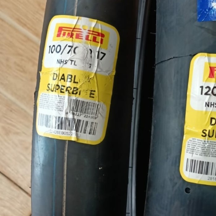 Pirelli Diablo Superbike 100/70-17 Ban Motor Balap Slick