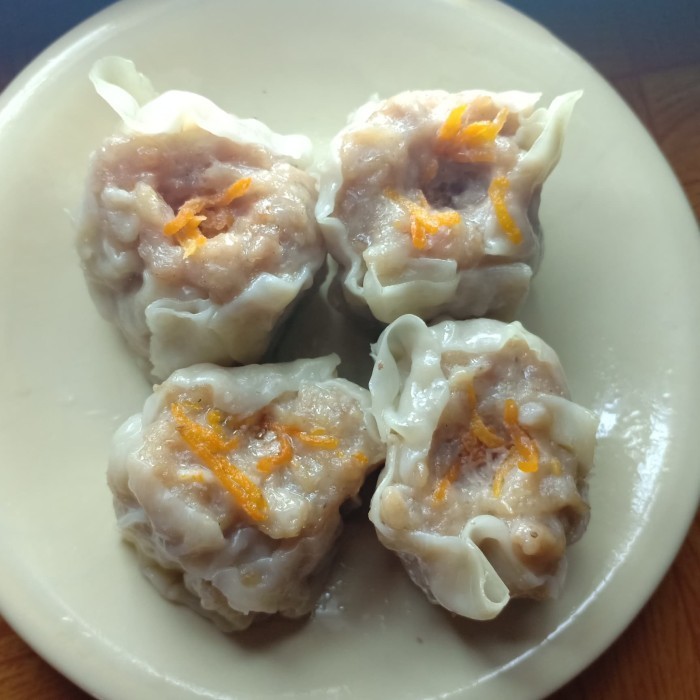 

dimsum 25 porsi (100 buah)