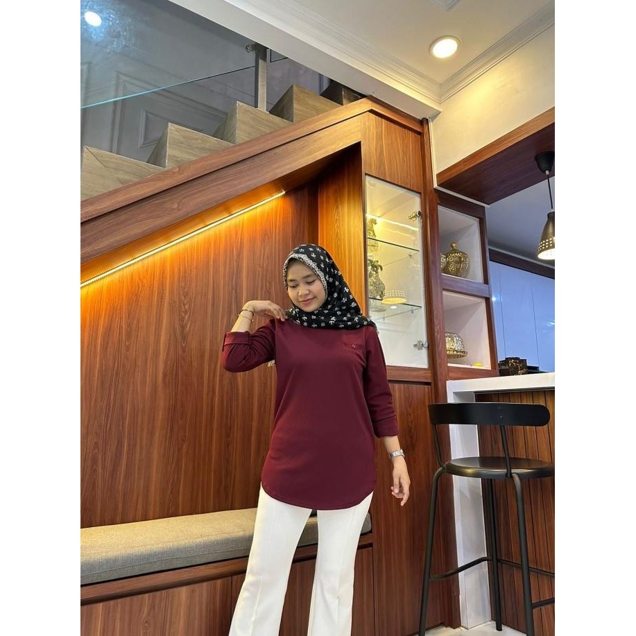 Nayla Blouse Kaos Atasan Polos Wanita Lengan Panjang Model Oval