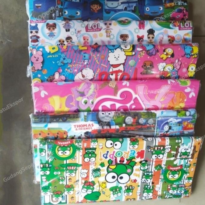 

kertas kado karakter anak anak Ravnicmart