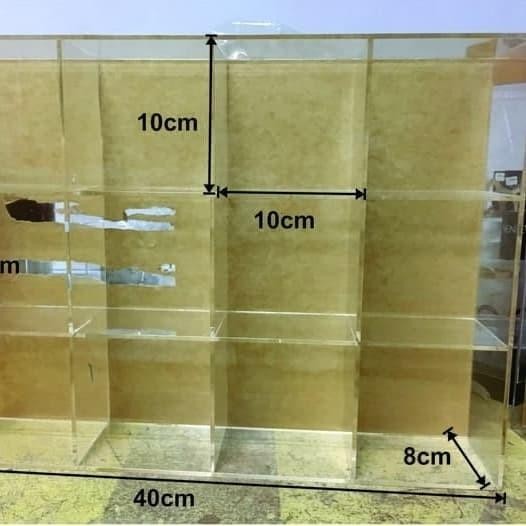 Acrylic Rak Display Action Figure