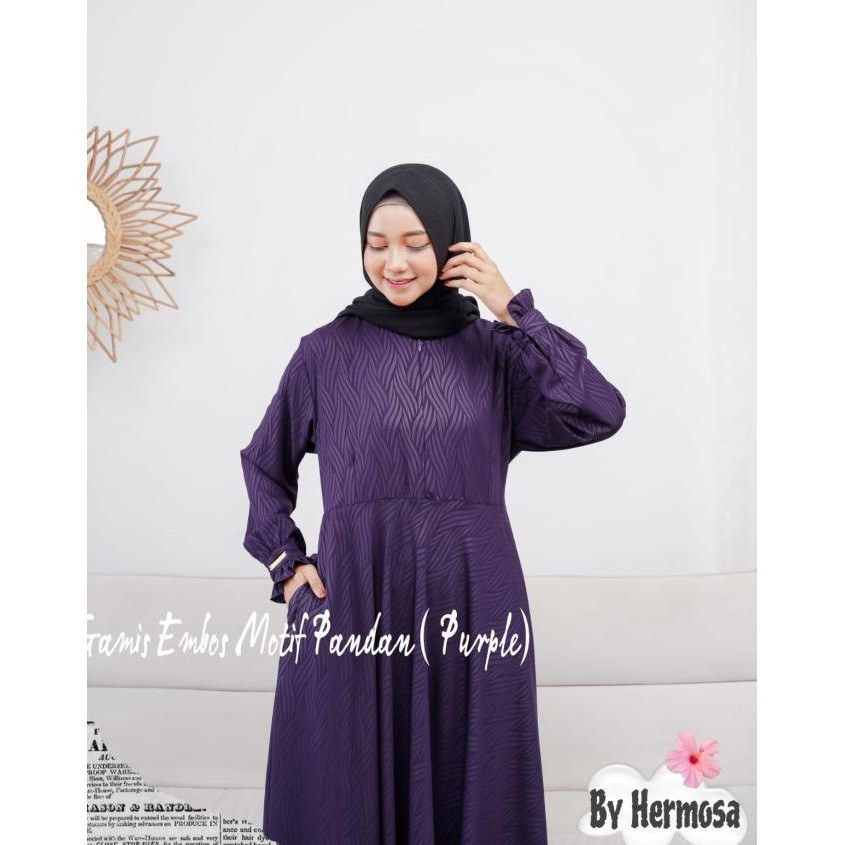 Gamis Ungu Tua Wolfis Embos Motif Pandan-Gamis Hermosa Syari Ungu Tua