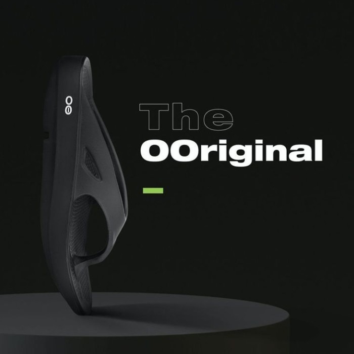 Oofos Unisex Sandal Ooriginal Thong Black