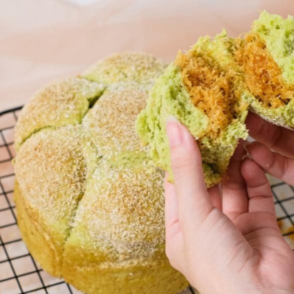 

Ramadhan Healthy Hampers Klepon Roti Sobek | NUDE Idul Fitri Set C
