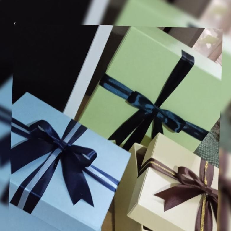 

LARIS BOX KADO, HAMPER BOX, BOX GIFT Hard box, gift box, kotak kado berpita SF564