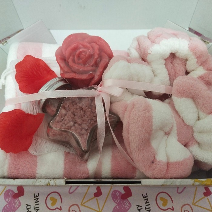 

Birthday Gift Set Hampers Set