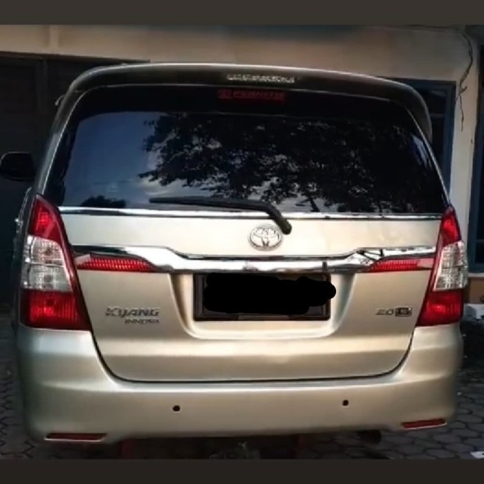 spoiler kijang innova luxury dengan lampu