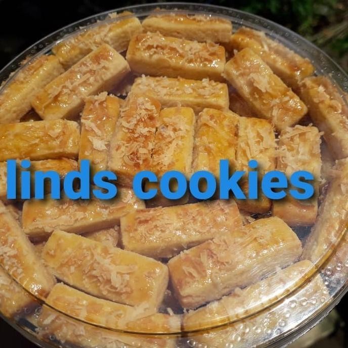 

Kue Kering Kuker Kastangel Murah / Castangel / Kastengel Keju Spesial Pengiriman Cepat