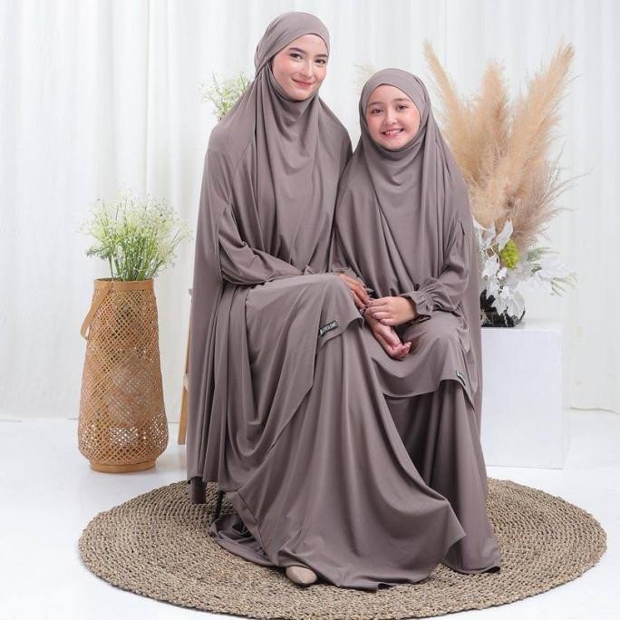 Gamis Couple Ibu dan Anak Muslimah French Khimar Full Set dengan Cadar