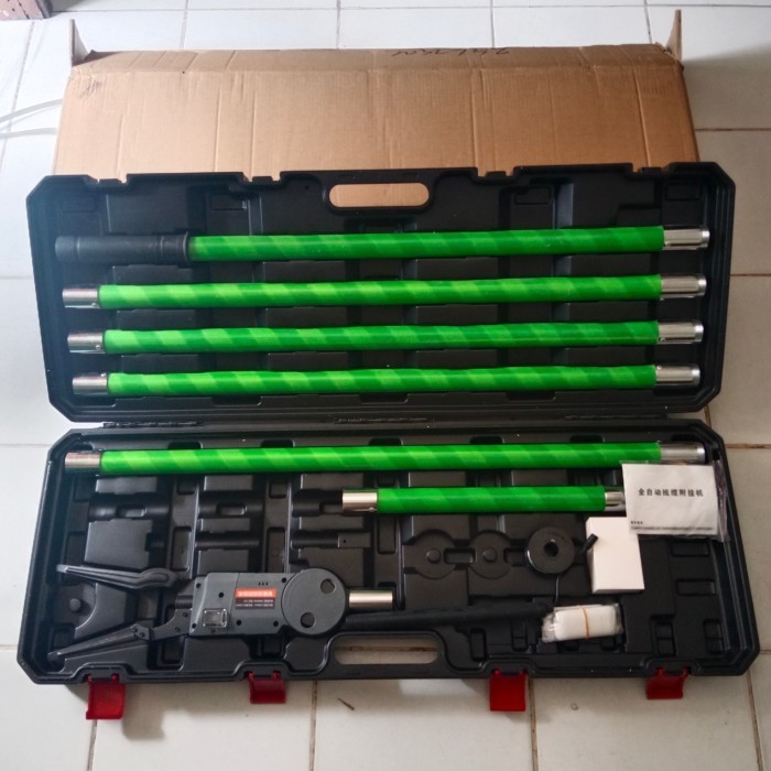 

ALAT PENGIKAT KABEL FIBER OPTIK/TONGKAT PERAPIH KABEL UDARA FO