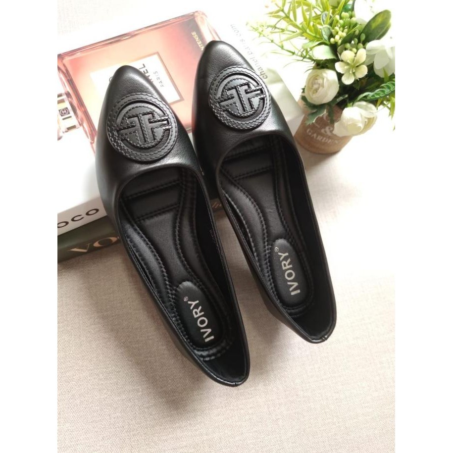 Ivory Sepatu Wedges Wanita Import W399-265