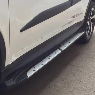 INJAKAN SAMPING MOBIL RUSH LAMA