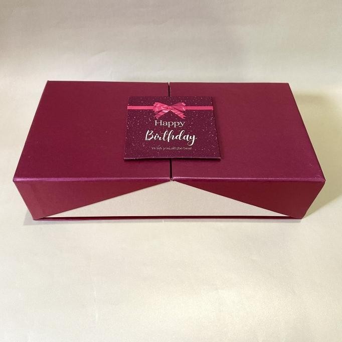 

Gift box/ kotak hadiah/ hardbox/ kotak hadiah/ hampers/ box besar