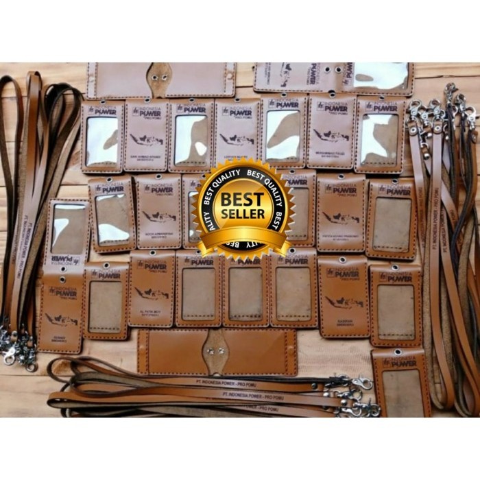 

BARANG TERLARIS Name Tag Kulit Asli Model Flip Magnet / Id Card Kulit Custom