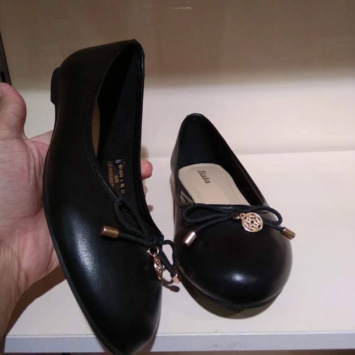Bata Sepatu Flat Hitam Ballerina Flat Shoes