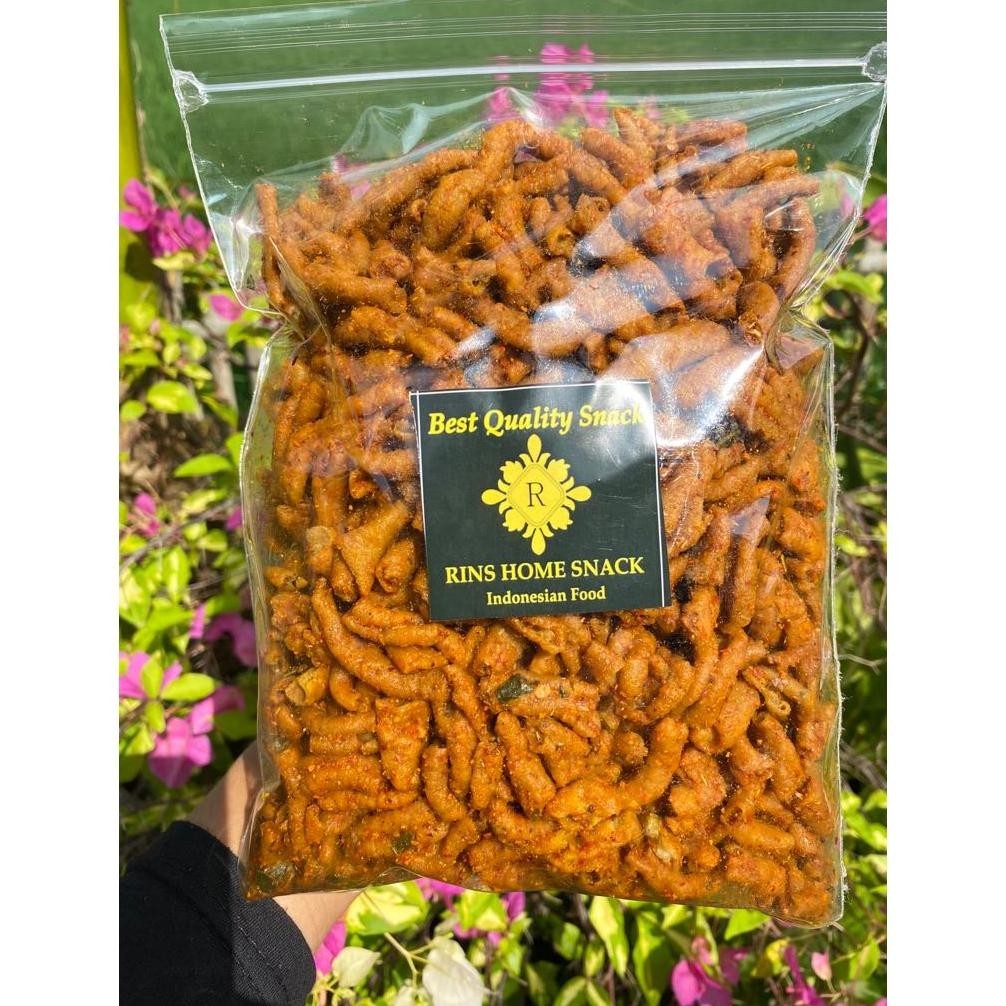 

POI kripik Usus Ayam Gokil Extra Pedas Daun Jeruk 500 gram TERLARIS