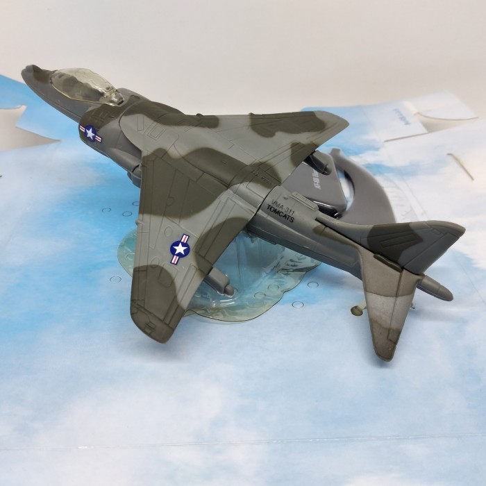 DIECAST MINIATUR PESAWAT TEMPUR AV-8B HARRIER NEWRAY SKY PILOT