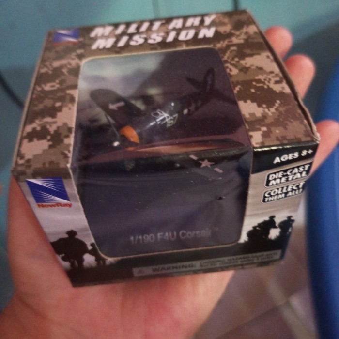 DIECAST MINIATUR PESAWAT TEMPUR PERANG DUNIA BAHAN BESI