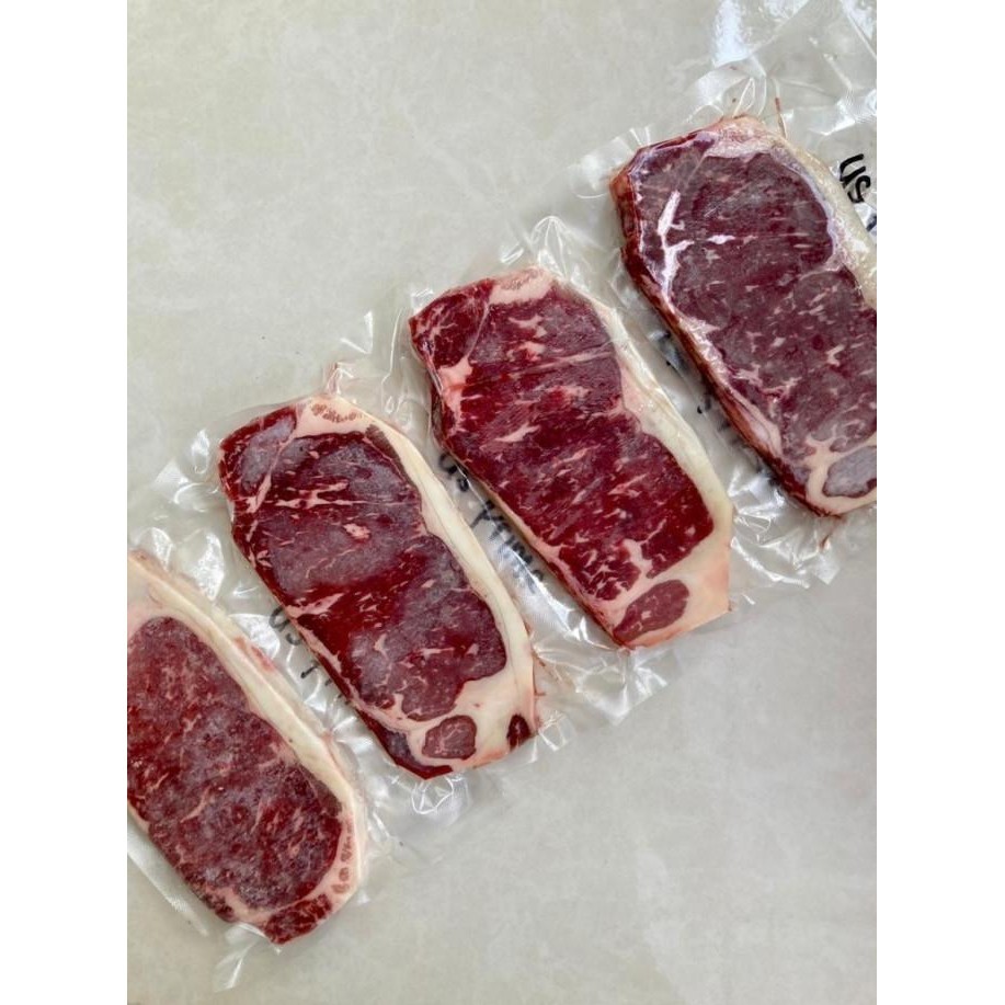 

US PRIME STRIPLOIN ANGUS BEEF STEAK DAGING SAPI WAGYU SIRLOIN 200GR AMALANOVY29