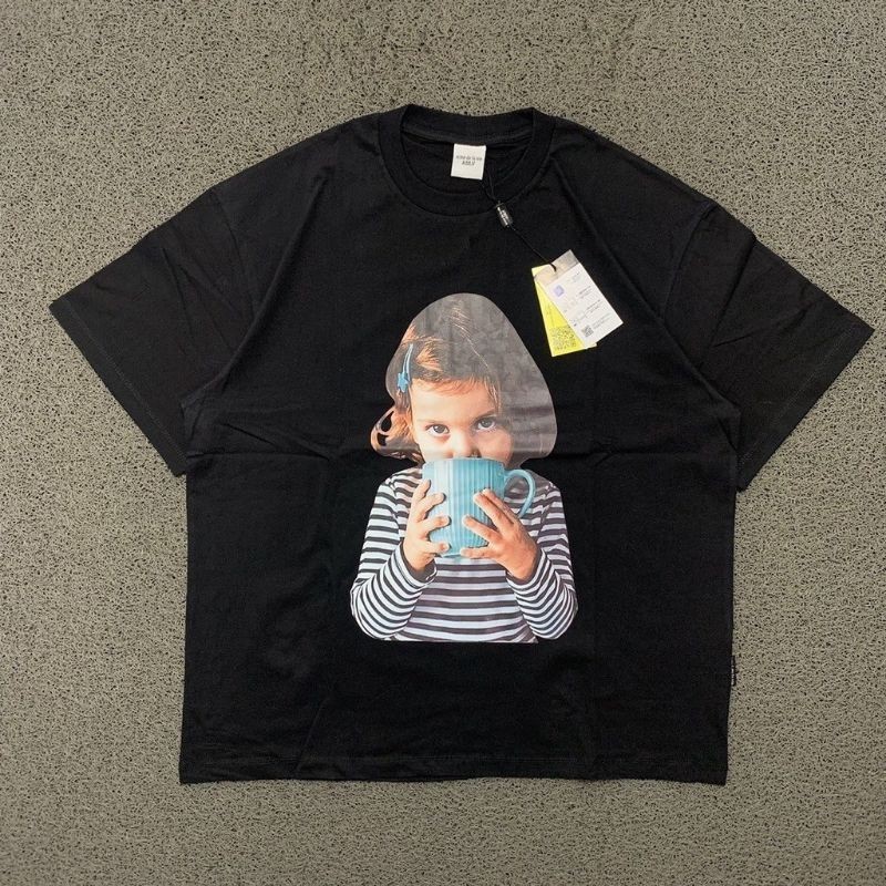 KAOS OVERSIZE ADLV GIRL WITH CUP PREMIUM PRINTED WITH TAGS AND LABELS