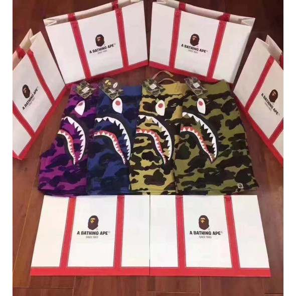 Hards Celana Pendek Bape Shorts Camo Kaos Bape