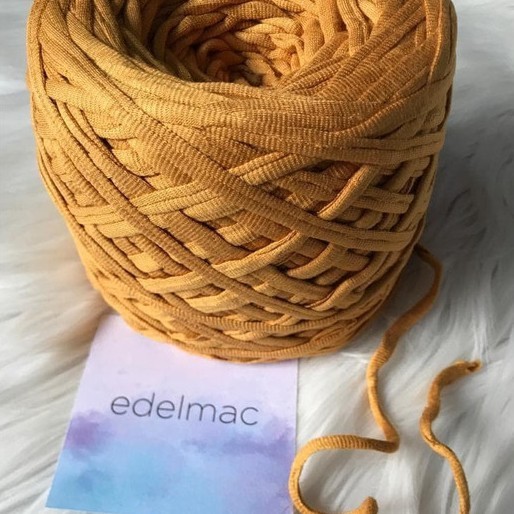 

T-Shirt Yarn Benang Kaos Rajut 500gram Part I