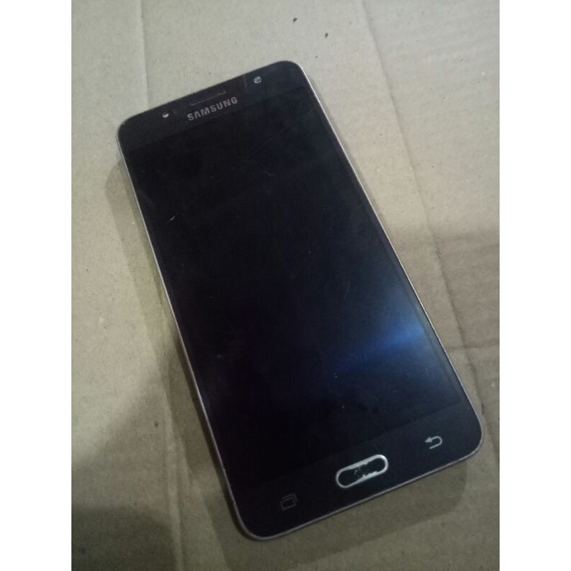 lcd Tc retak hp samsung Sm J510f lcd ori cabutan normal udah tested minus Tc retak dikit tapi sentuh