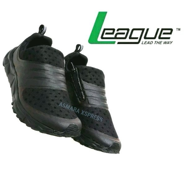 League Original Kumo Zip M Sepatu Lari Pria - Hitam-Putih
