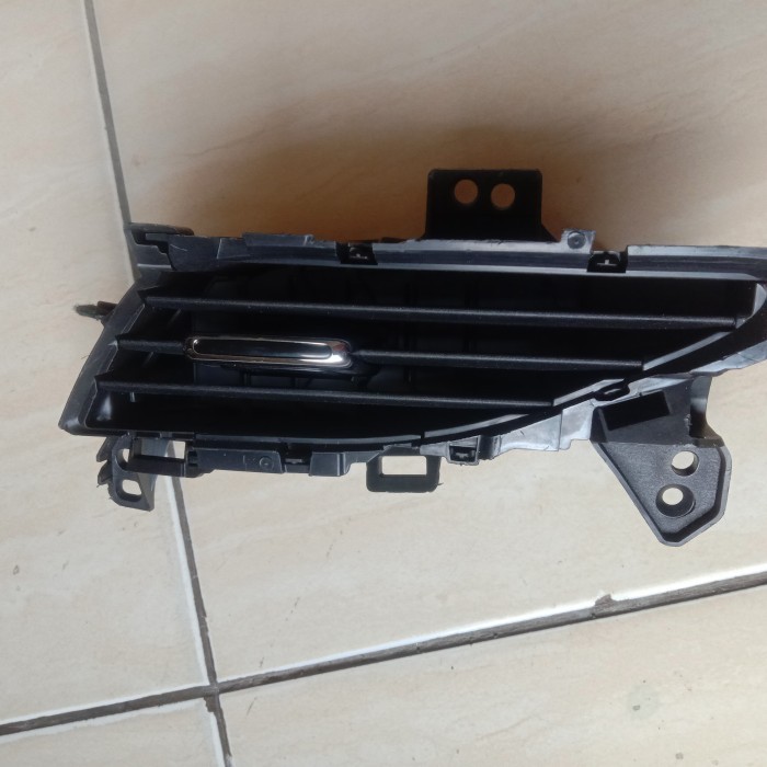 Kisi Kisi AC dashboard Vios Yaris orignal