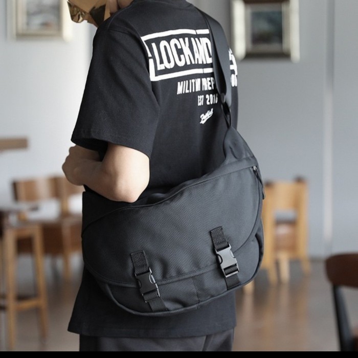 Tas Selempang Pria Besar Tas Pinggang Slingbag Waistbag