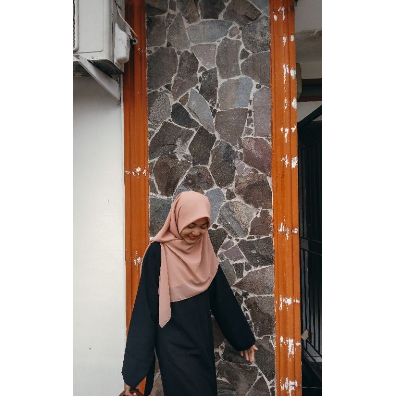 Jilbab Segi Empat Syar'i size 130x130cm Jilbab Ceruti Baby doll Jilbab Flowy.