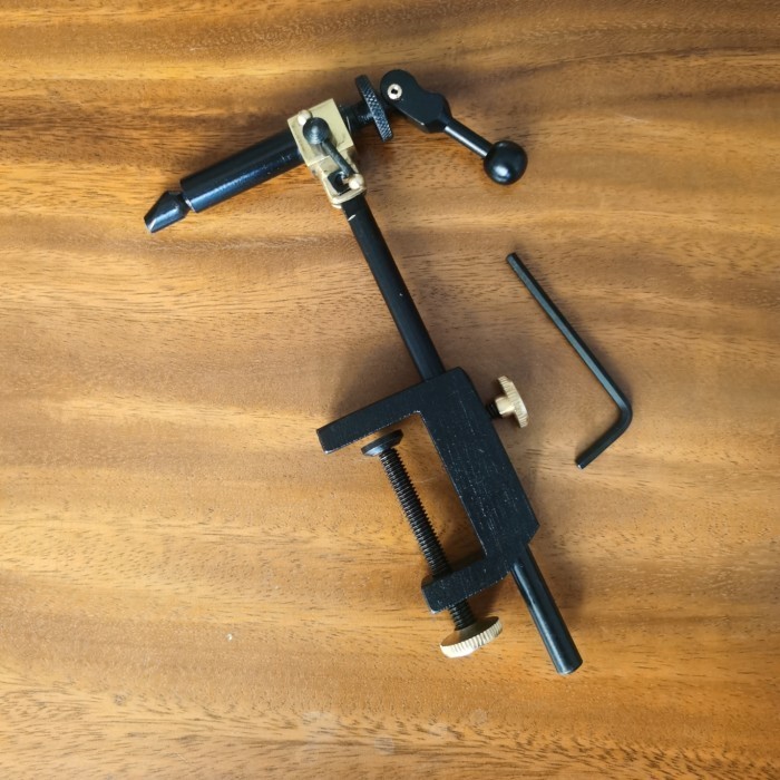 Manta Tying Vise